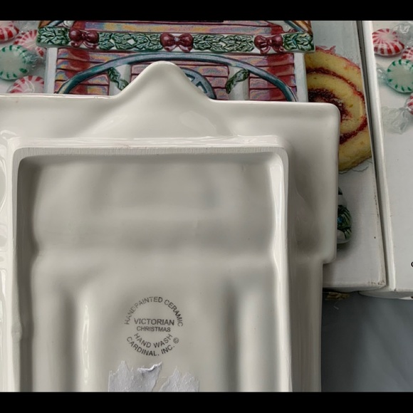 Cardinal Victorian Christmas 8” Plate - Picture 5 of 8